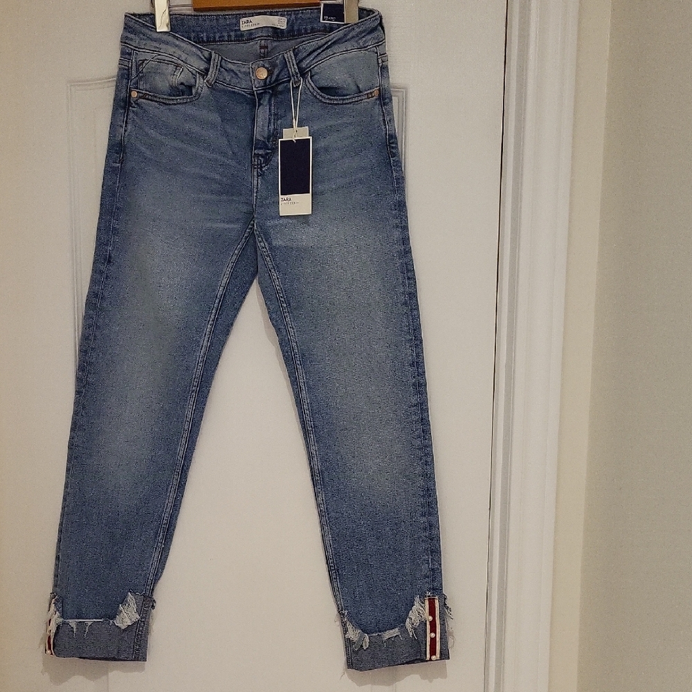 Zara Light Blue Ankle Relaxed Jeans
